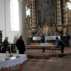 Fastentuch der Pfarrkirche Ostermiething