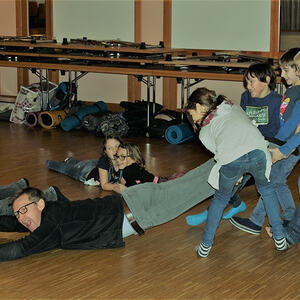 Film- und Spielenacht der JS und Minis