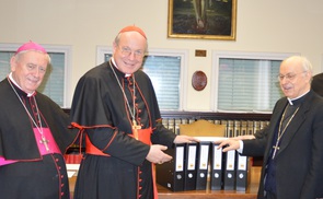 Übergabe des Familienfragebogens im Vatikan Jänner 2014_Paul Wuthe