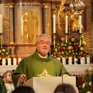 Generalvikar Severin Lederhilger hielt die Festpredigt.