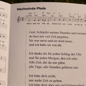 Meditative Pilgerwanderung