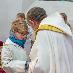 Aufnahme von neuen Minis beim Gottesdienst am Christkönigs-Sonntag