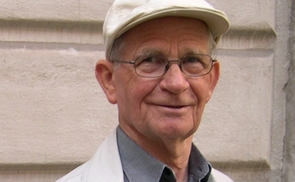  P. Reinhold Menghin MSC         