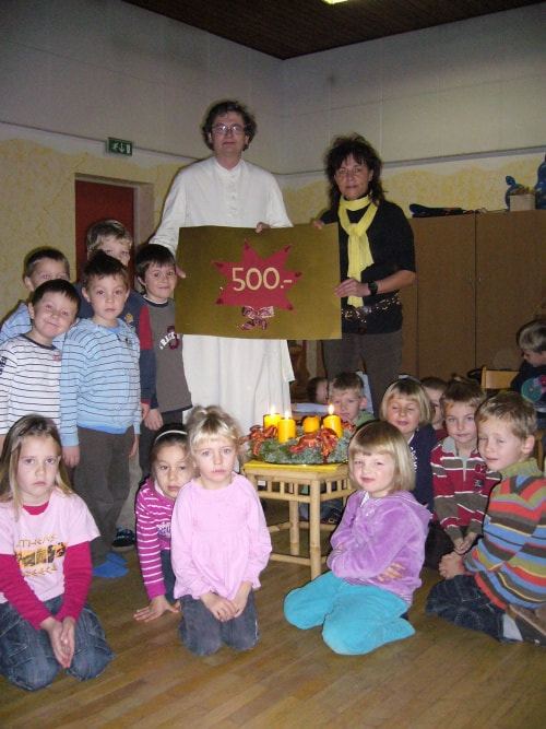 Spendenübergabe vom Kindergarten