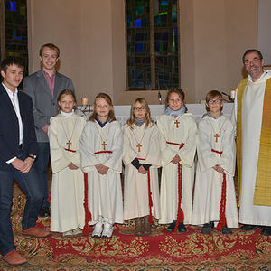 Lebendigkeit der Pfarre Kichdorf/Krems war am Christkönigs-Sonntag am 24. November 2013 spürbar. Der Gottesdienst stand ganz im Zeichen der Ministranten. Die Kinder der „Kinderkirche“ blieben diesmal in der großen Kirche. Sie feierten hier den mit al
