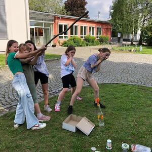 Wir halfen Arielle u. Fabius, das Meer vom Müll zu befreien und die Meeresbewohner zu retten vor dem bösen Plan von Ursula, das Meer für sich allein zu besitzen.