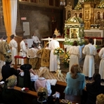 Erster Festgottesdienst mit Bischof Ludwig