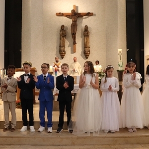 St. Quirinus feiert mit 10 Erstkommunionkindern 2026