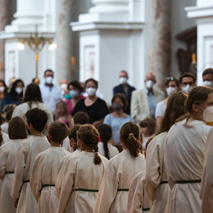 Familiengottesdienst mit Aufnahme der JS- und Ministrantenkinder vom Vorjahr