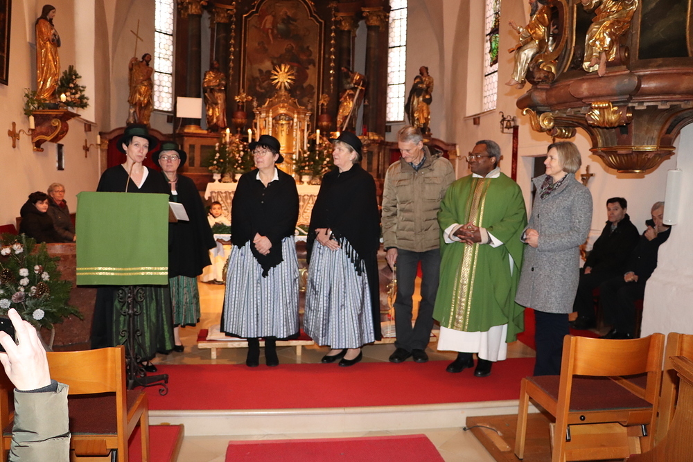 Scheckübergabe Goldhauben