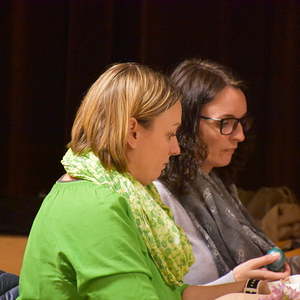 gesegnete Speisen werden verzehrt