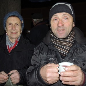 Jahresausklang mit Tee und Gebäck