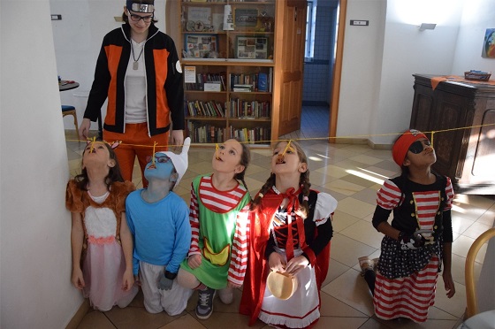 Bunte Verkleidungsparade