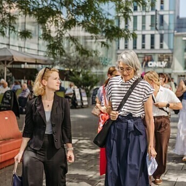 Stadtrundgang mit Frauenministerin