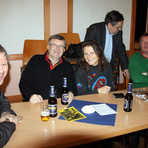 Neues Gotteslob im Gottesdienst und Männerfrühschopppen