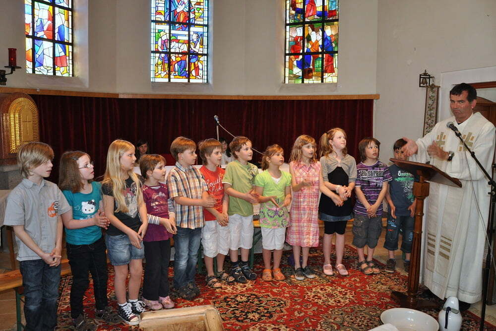 Fußwaschung für die Erstkommunionkinder