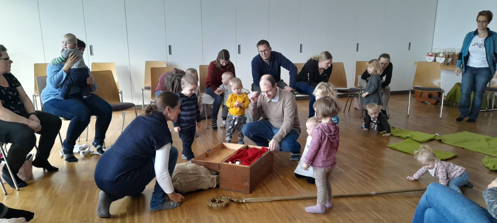 Nikolaus bei Spielgruppen