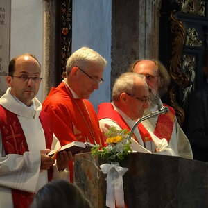 Pfarrer Mag. Markus Menner, Bischofsvikar KonsR Dr. Johann HintermaierJohann Hintermair, Pfarrer KonsR Johann Schausberger und Diakon Kurt Schrempf               