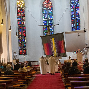 Liturgie zum Karfreitag in der Pfarrkirche Kirchdorf an der Krems