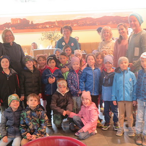 Die Schulanfänger beim Mitmachtheater