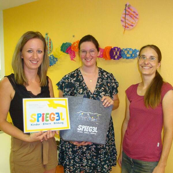 Manuela Höller, Anja Hofer, Doris Mager (RB)                         