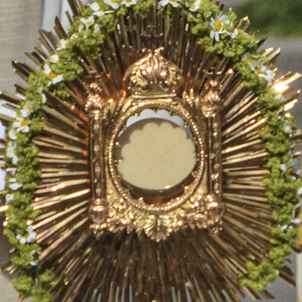 Fronleichnam2018-05-31Segenaltar am Kirchenplatz