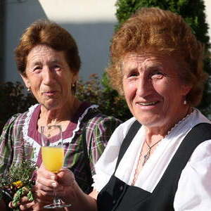 30 Jahre Goldhauben- und Kopftuchgruppe Lacken