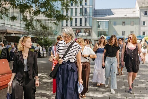 Stadtrundgang mit Frauenministerin