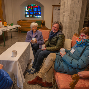 Tea Time am Kirchenplatz und im Kirchenraum