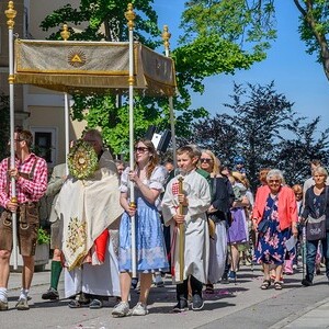 Segnung der Kreuzigungsgruppe am Schmidberg