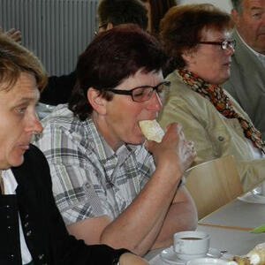 Vorstellung der Firmlinge und Pfarrcafé