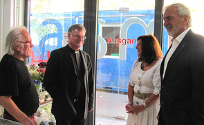 Bischof Scheuer besuchte Sozialmarkt und Café SOMA