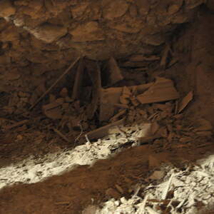 Bauschutt, bis 1 Meter aufgeschüttet