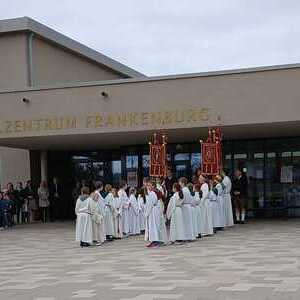 Aufstellung am Schulhof