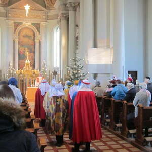 Pfarre Linz-Hl. Familie - Sternsingermesse