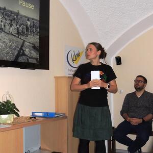 Hand in Hand mit Haiti