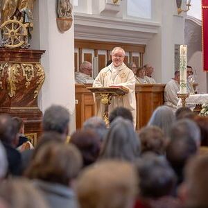 Generalvikar Severin Lederhilger hielt die Festpredigt.