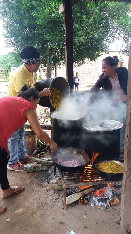 Gemeinsamer Topf in einem Dorf nahe Rurrenabaque / © MSsR Gemeinsamer Topf in einem Dorf nahe Rurrenabaque