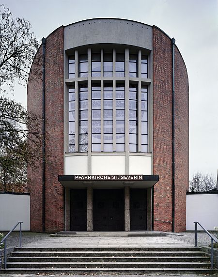 Kirche Linz - St. Severin von aussen