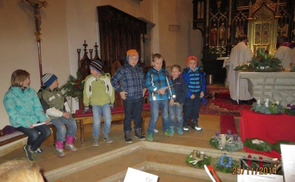 Adventkranzweihe der Kinderkirche