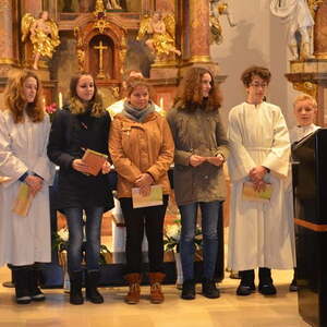 Feierliche Ministrantenaufnahme am Christkönigsonntag