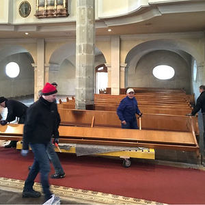 Ausräumen der Kirche am 29.01.2016