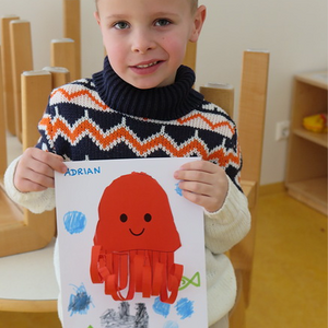 Viele Dinge aus Papier