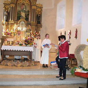 Erntedankfestzug und Gottesdienst in der Pfarrkirche Traberg