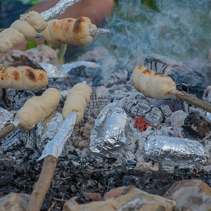 Donnerstag: ein Abend am Lagerfeuer