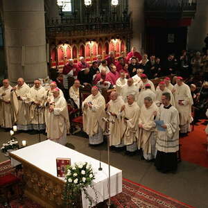 25 Jahre Bischofsweihe, Linzer Mariendom (2007)