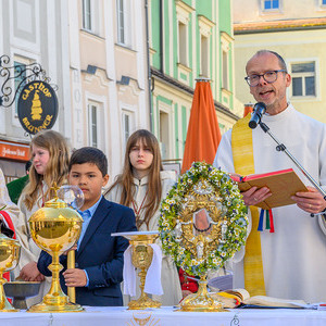 Segnung der Kreuzigungsgruppe am Schmidberg