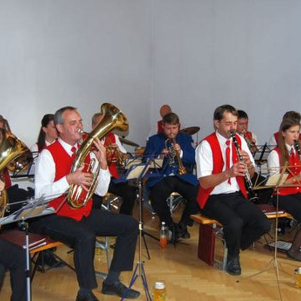 Erntedank-Festgottesdienst und Pfarrfest