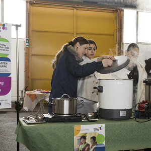 Fastensuppe am Bauernmarkt - HLW/kfb