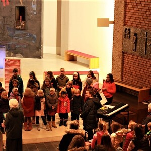 Kindergottesdienst mit den Froschgoscherln